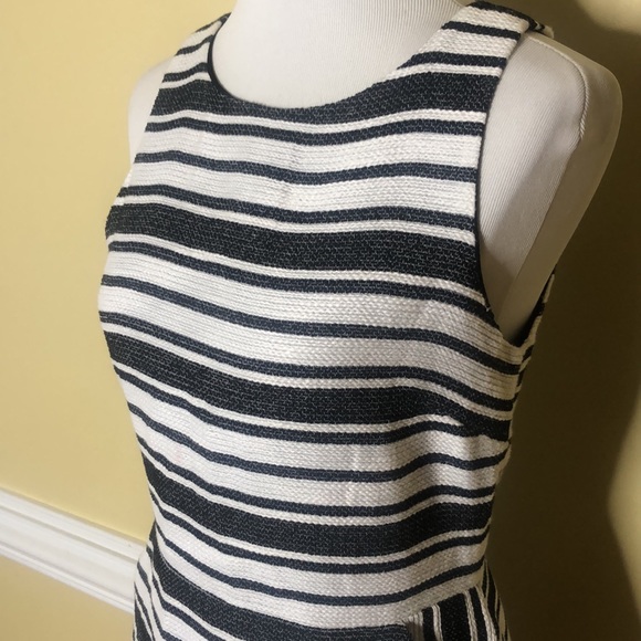 Banana Republic Sleeveless Striped Dress 8P - Picture 2 of 12